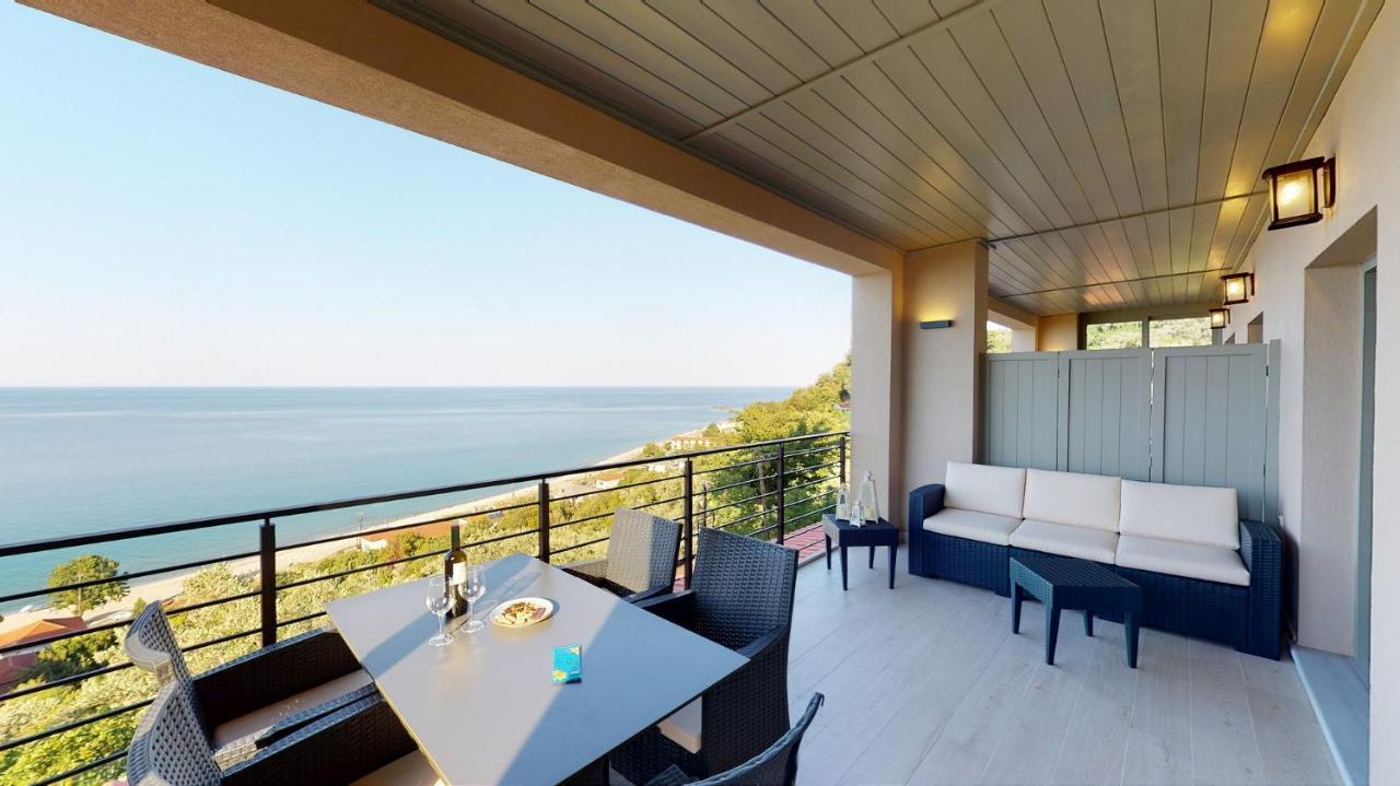 Kallia Suites- Chorefto エクステリア 写真